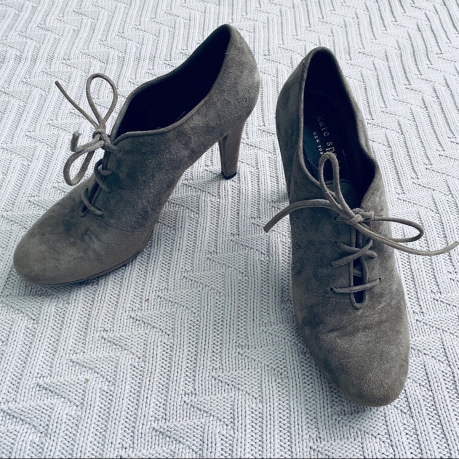 Kate Spade Gray Suede Lace Up Ankle Boots